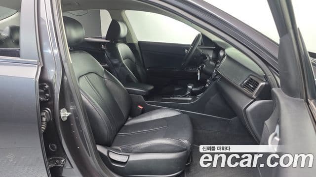 Kia K5 2세대 Luxury, 2016 10