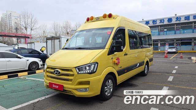 Hyundai 쏠라티 15인승, 2015 1