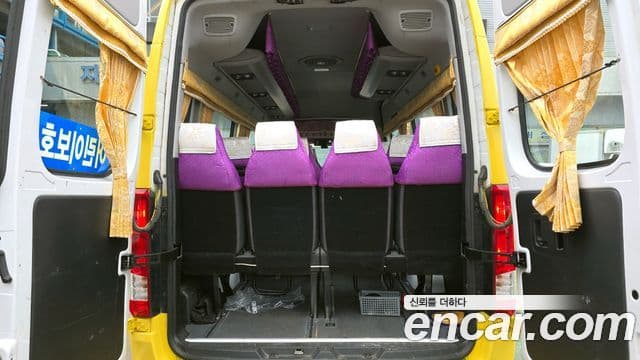 Hyundai 쏠라티 15인승, 2015 20