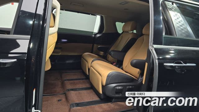 Kia Carnival 4세대 Signature, 2023 12