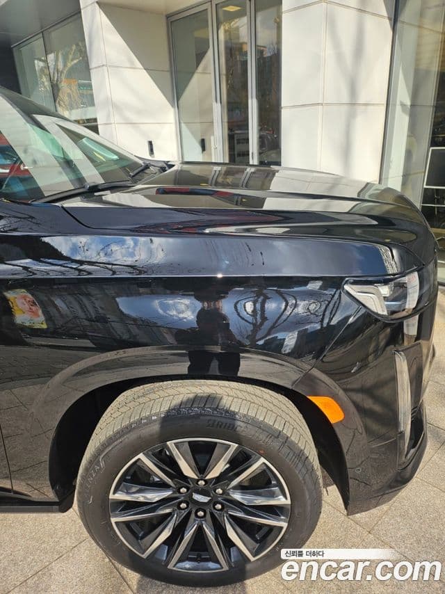 Cadillac Escalade 5세대 Premium Luxury Platinum, 2024 3