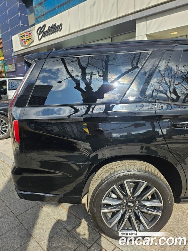 Cadillac Escalade 5세대 Premium Luxury Platinum, 2024 все фото