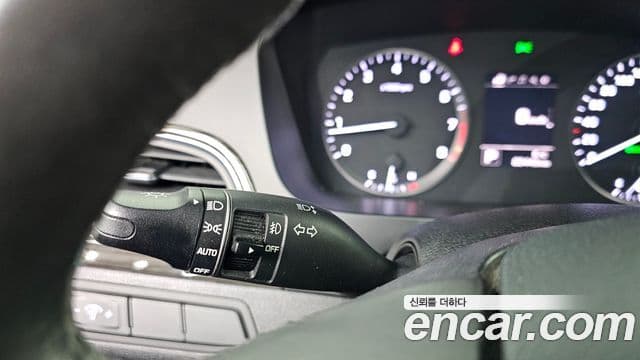 Hyundai LF Sonata 2.0 Smart, 2015 18