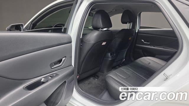 Hyundai Avante (CN7) Inspiration, 2023 17