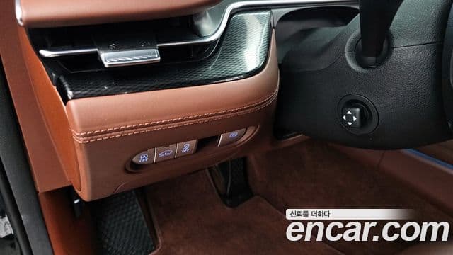 Genesis G90 (RS4) бензин 3.5 турбо 2WD, 2024 16