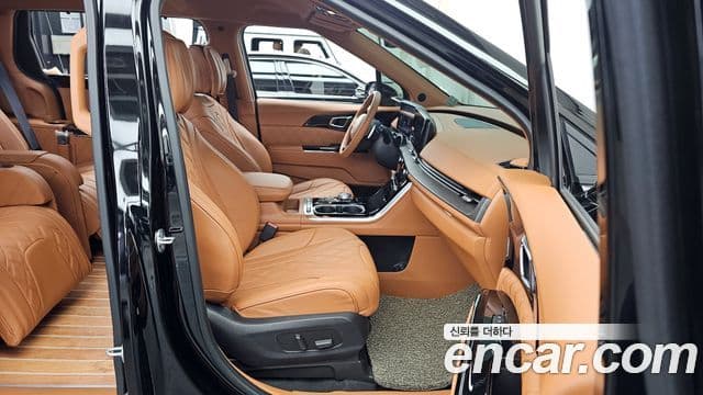 Kia Carnival 4세대 бензин 9인승 High Limousine(компания по спецнадстройкам), 2022 11