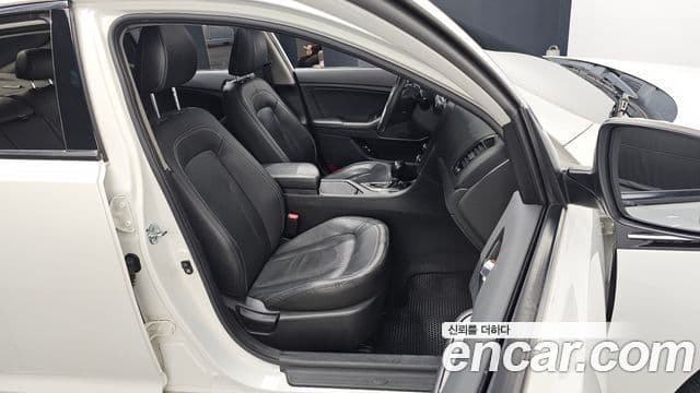 Kia K5 Luxury, 2011 12