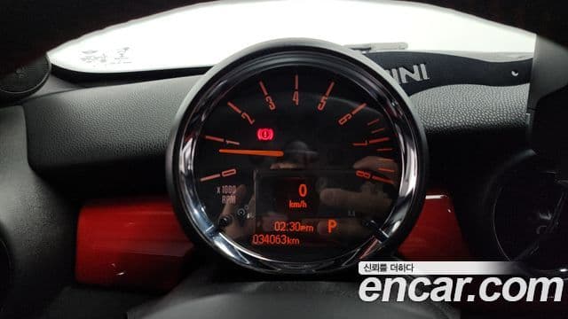 Mini Cooper S купе JCW, 2015 8