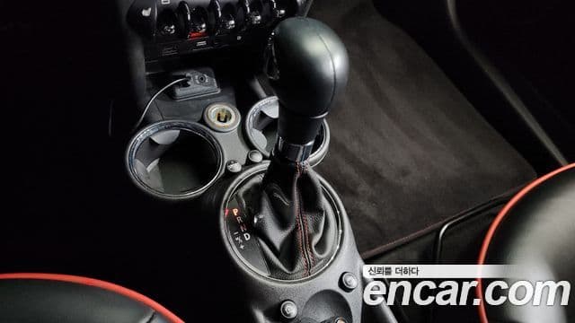 Mini Cooper S купе JCW, 2015 9