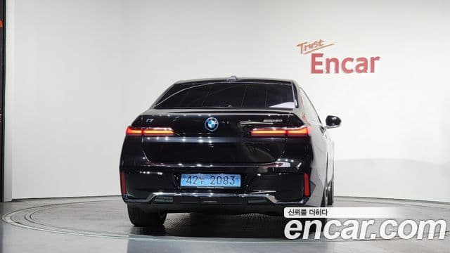 BMW i7 (G70) eDrive 50 M Sport, 2024 4