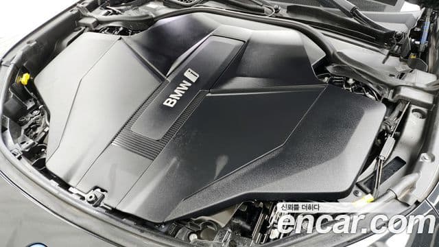 BMW i7 (G70) eDrive 50 M Sport, 2024 6