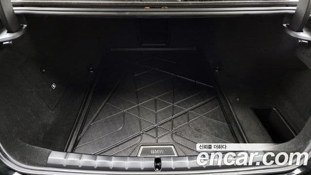 BMW i7 (G70) eDrive 50 M Sport, 2024 20