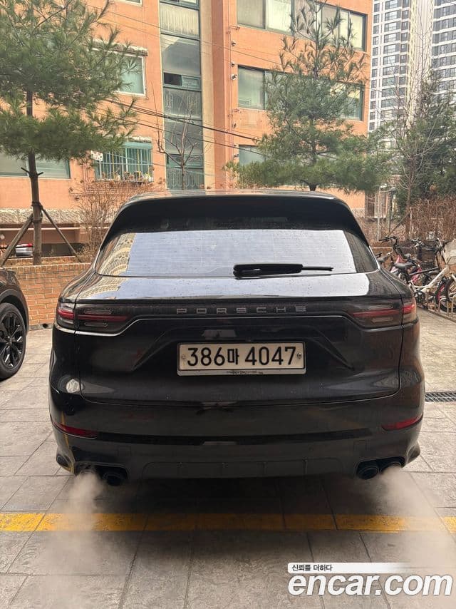 Porsche Cayenne (PO536), 2019 10