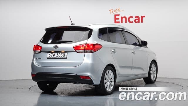 Kia All New Carens Prestige, 2015 2