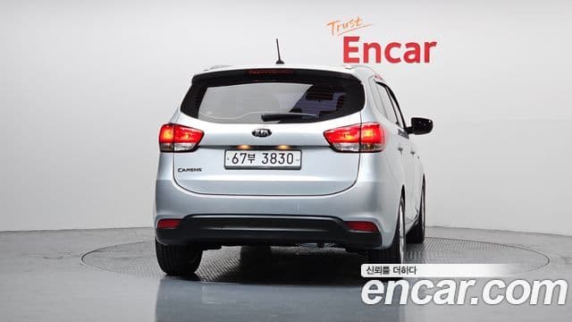 Kia All New Carens Prestige, 2015 4