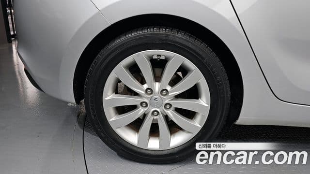 Kia All New Carens Prestige, 2015 все фото