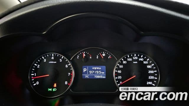 Kia All New Carens Prestige, 2015 8