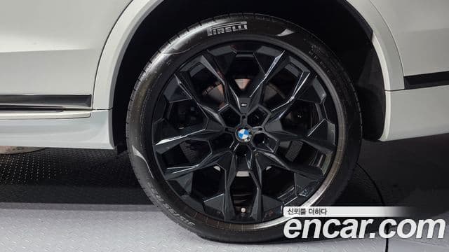 BMW X7 (G07) xDrive 40d M Sport 6인승, 2024 все фото