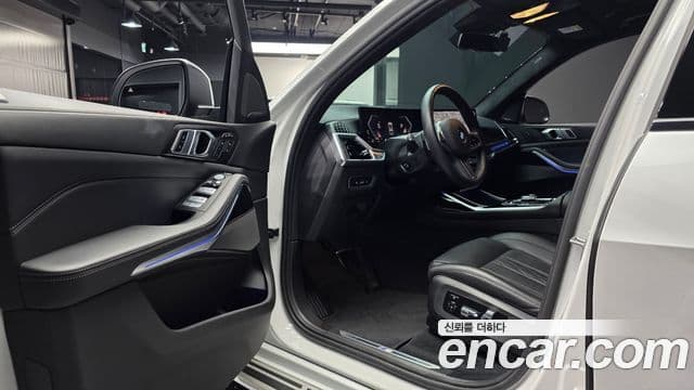 BMW X7 (G07) xDrive 40d M Sport 6인승, 2024 10