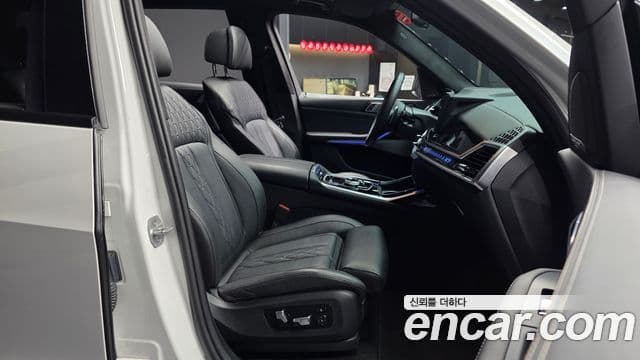 BMW X7 (G07) xDrive 40d M Sport 6인승, 2024 11
