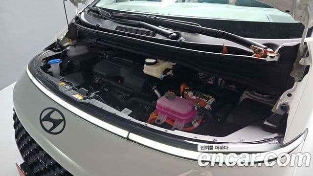 Hyundai Staria Inspiration, 2025 6