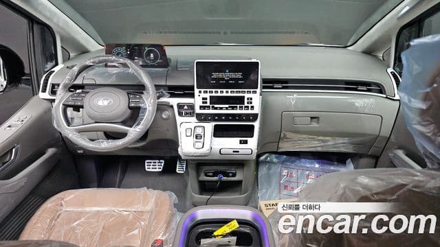 Hyundai Staria Inspiration, 2025 7