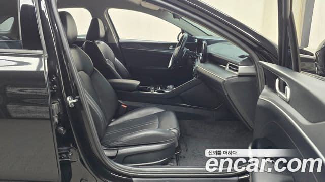 Kia K5 3세대 Standard, 2023 11