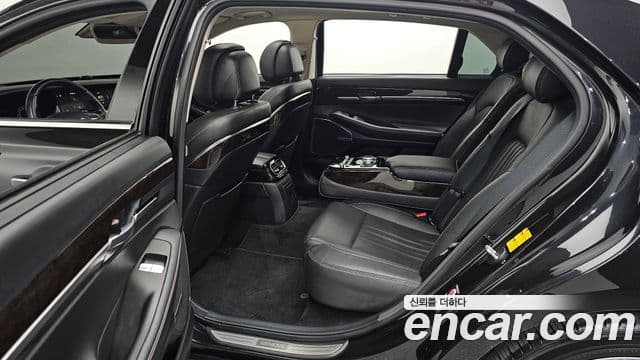 Genesis G90 Premium Luxury, 2019 11
