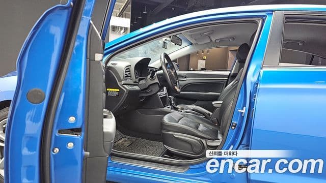 Hyundai Avante AD Special, 2016 10