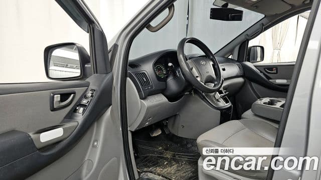 Hyundai Grand Starex CVX Luxury, 2011 10