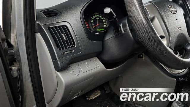 Hyundai Grand Starex CVX Luxury, 2011 16