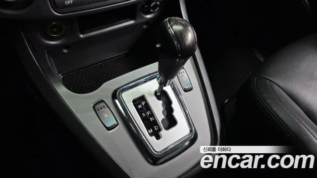 KG모빌리티(SsangYong) Korando 투리스모 4WD TX 9인승, 2019 9