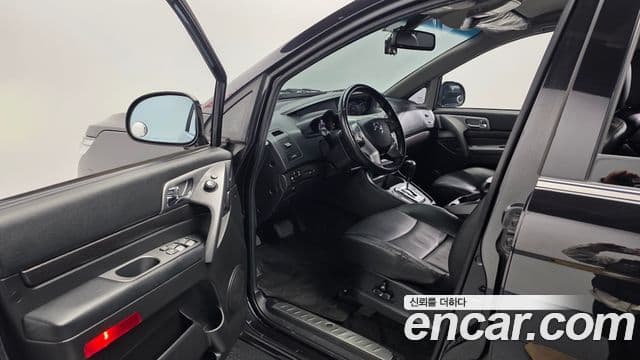 KG모빌리티(SsangYong) Korando 투리스모 4WD TX 9인승, 2019 10