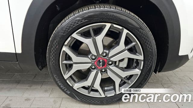 Kia Seltos Signature, 2023 все фото