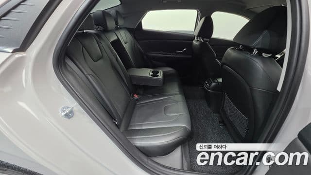 Hyundai Avante (CN7) Inspiration, 2023 19