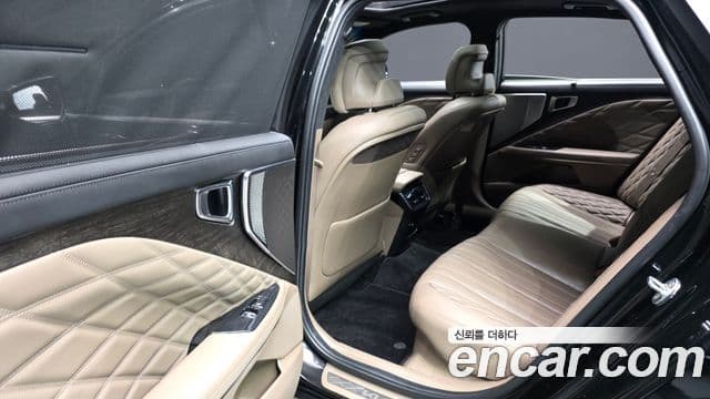 Kia K8 гибрид Signature, 2023 12