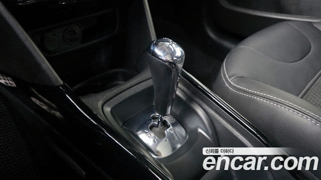 Peugeot 2008 1.6 BlueHDi Felline, 2016 9