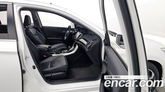 Honda 올뉴어코드 9세대, 2016 11