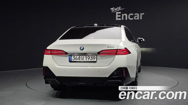 BMW 5시리즈 (G60) 520i M Sport, 2024 4