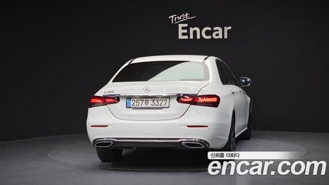 Mercedes-Benz E-класс W213 Avantgarde, 2021 4