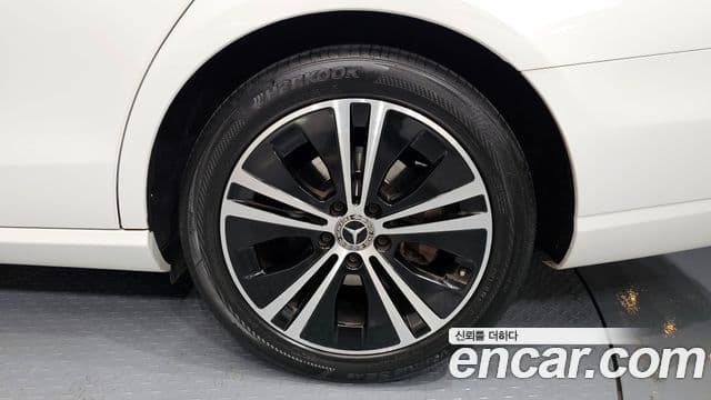 Mercedes-Benz E-класс W213 Avantgarde, 2021 все фото