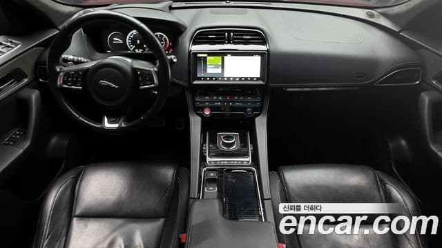 Jaguar F-PACE 30d S, 2017 7