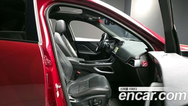 Jaguar F-PACE 30d S, 2017 10