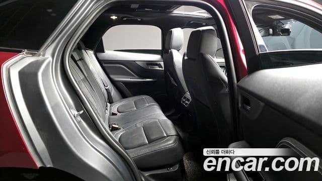 Jaguar F-PACE 30d S, 2017 12