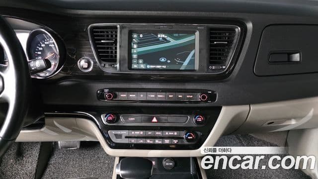 Kia The / новый New Carnival Prestige, 2019 14