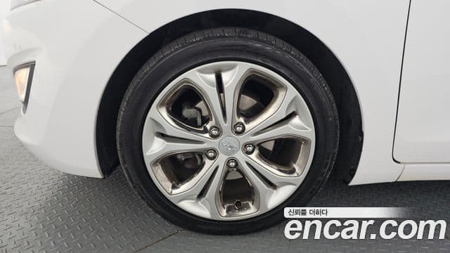 Hyundai i30(новый кузов / новое поколение) дизель 1.6 VGT PYL, 2014 все фото