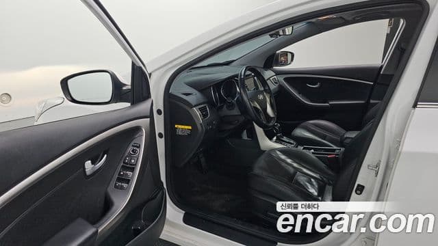 Hyundai i30(новый кузов / новое поколение) дизель 1.6 VGT PYL, 2014 10