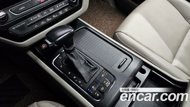Kia All New Carnival Luxury, 2017 9