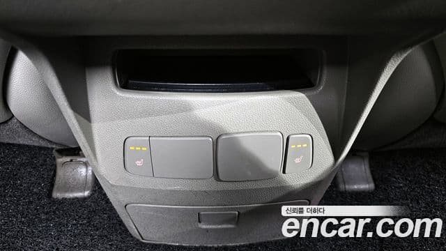 Kia All New Carnival Luxury, 2017 19