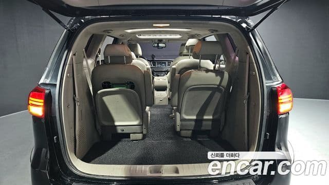 Kia All New Carnival Luxury, 2017 20